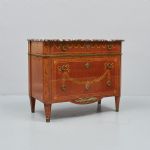 1156 4184 CHEST OF DRAWERS
